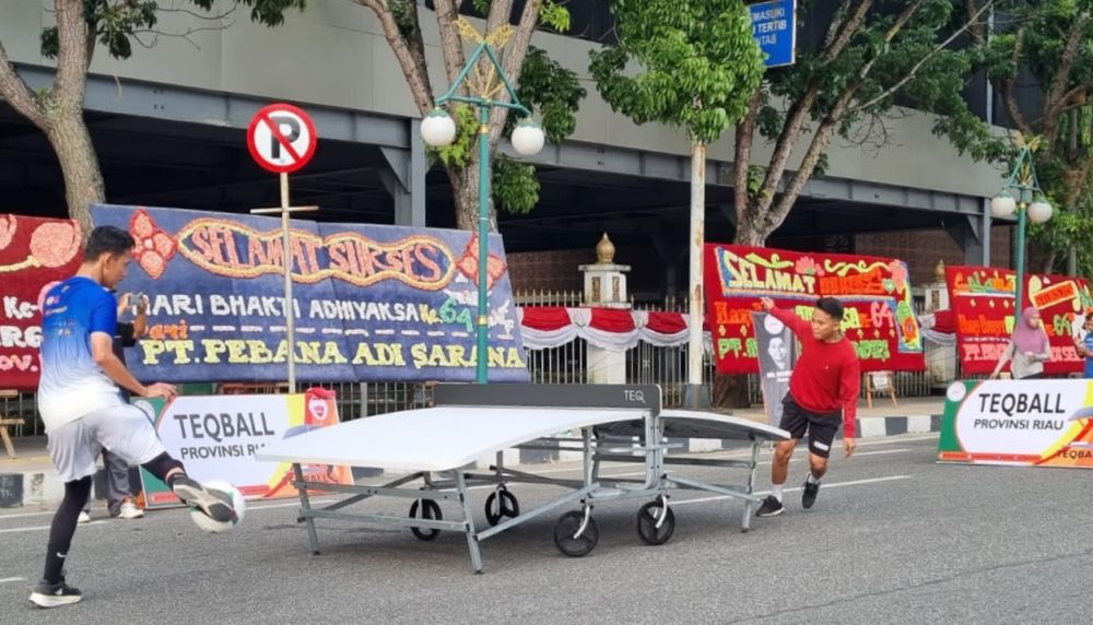 Cabor Baru KONI Riau, POTSI Kenalkan Olahraga Teqball ke Sekolah dan Kawasan CFD