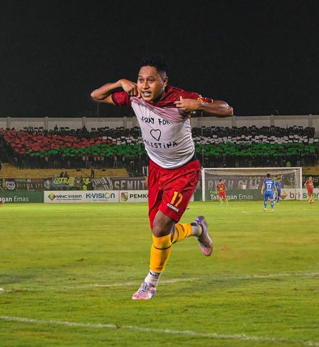 Dispora Riau Gelar Laga Persahabatan Sepak Bola dengan Pemkab Rohul